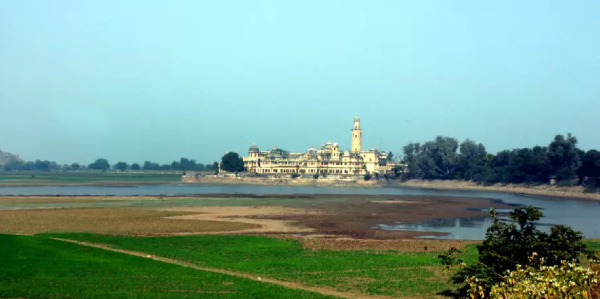 Vijay Mandir palace